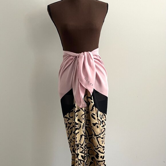 New Gucci Oversize Shawl Animal Print Pink Silk Wrap Scarf - Picture 3 of 16